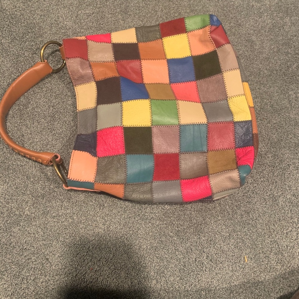 Really pretty brand new purse never used